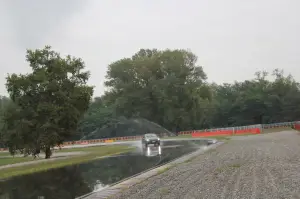 Test pneumatici Pirelli P7 Cinturato sul Campo Prove Pirelli di Vizzola Ticino
