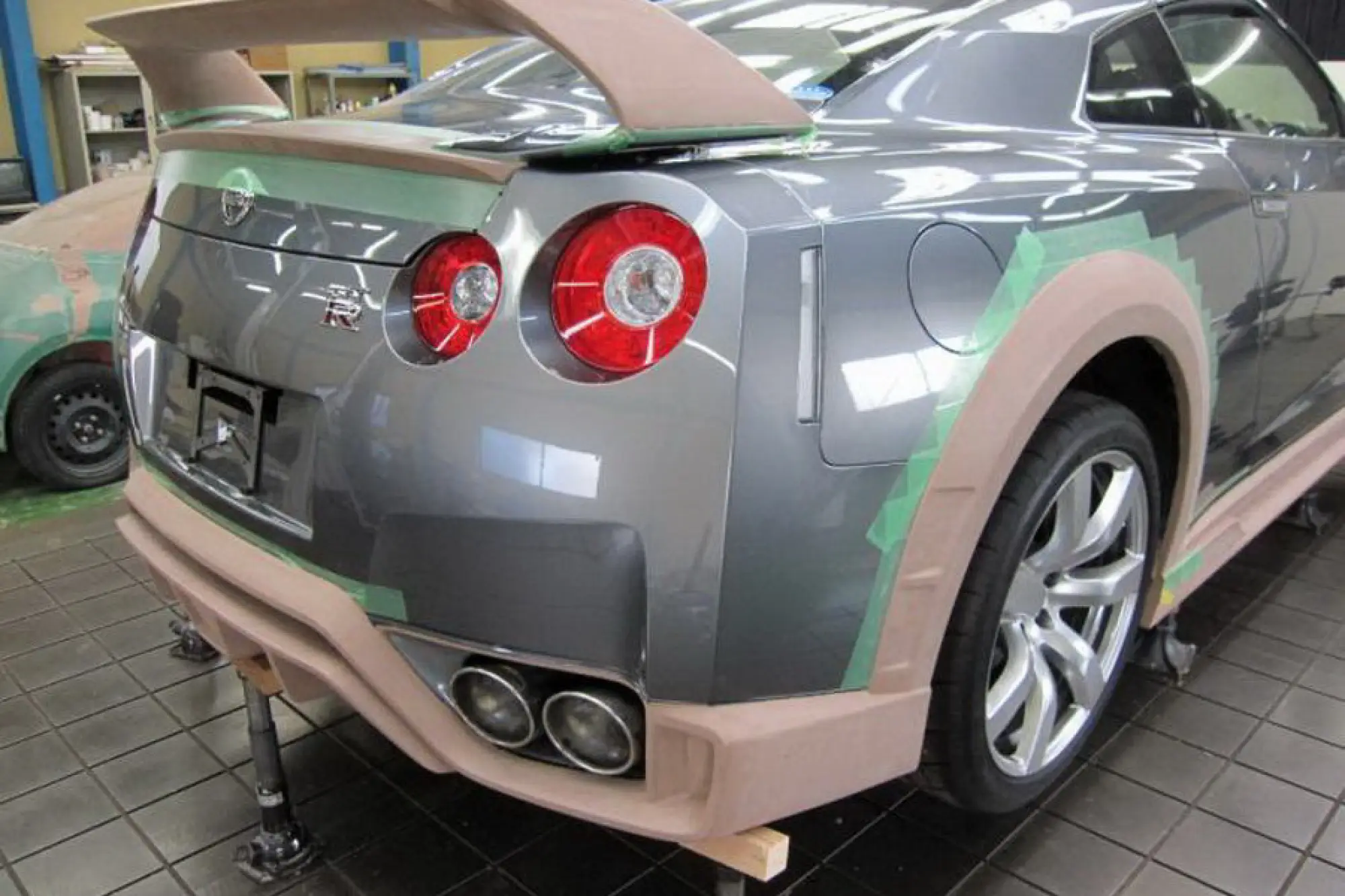 Tommy Kaira Nissan GT-R R35: la preparazione - 14