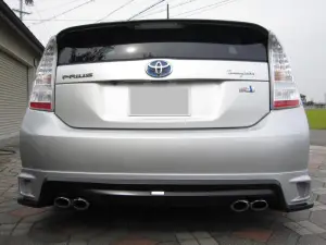 Tommy Kaira Toyota Prius ibrida