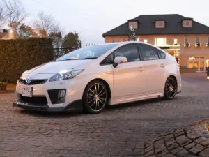 Tommy Kaira Toyota Prius ibrida