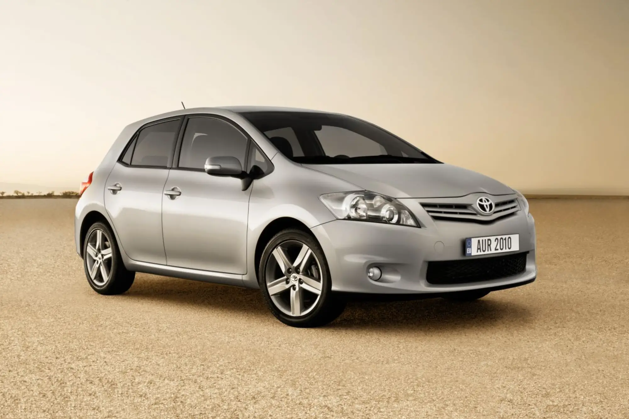 Toyota Auris 2010 - 1