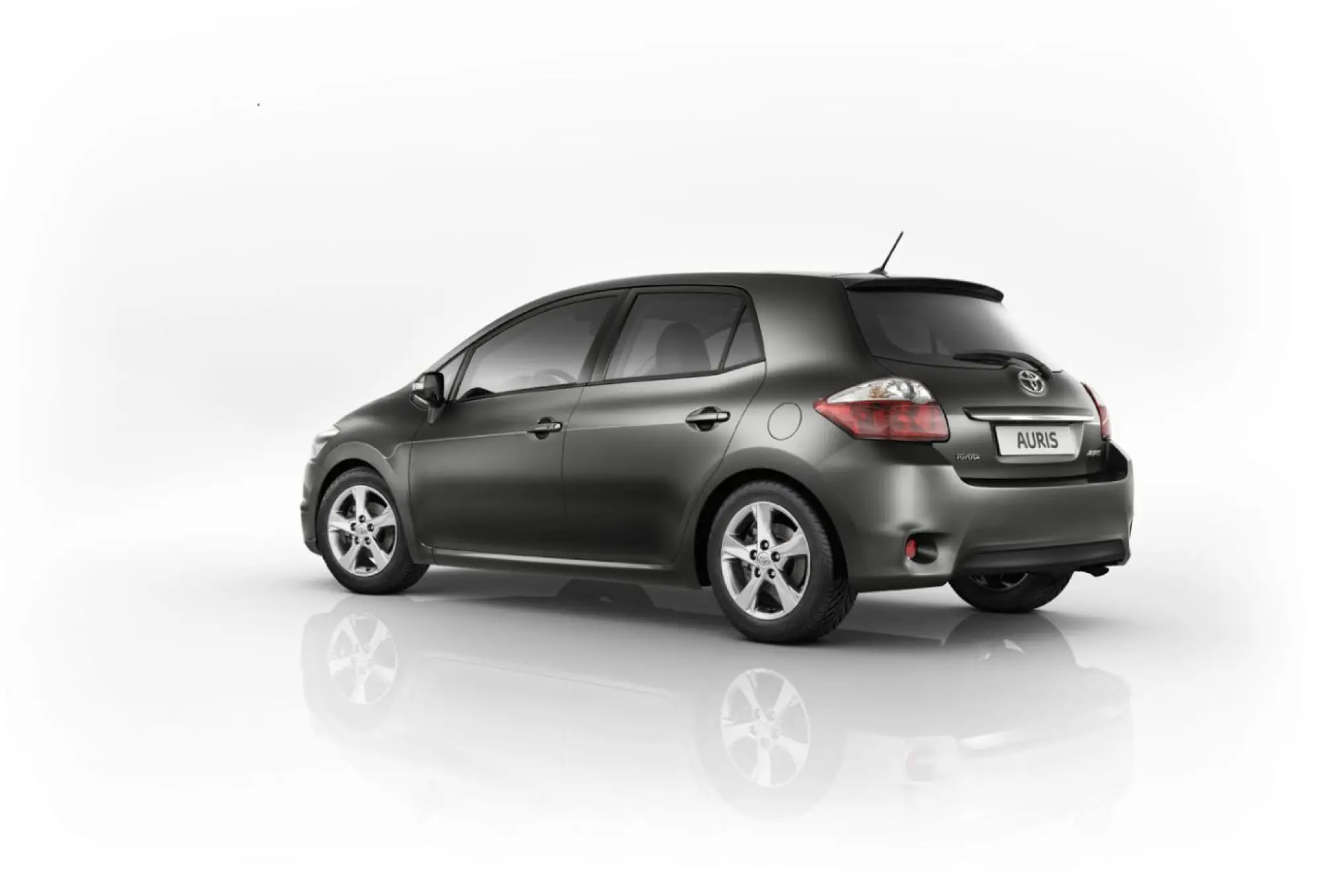 Toyota Auris 2010 - 4