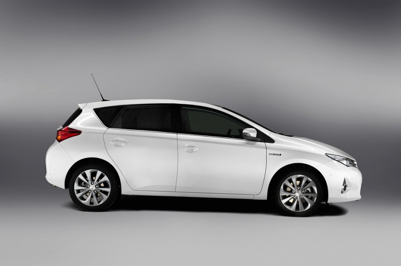 Toyota Auris 2013 foto ufficiali