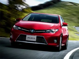 Toyota Auris 2013 foto ufficiali