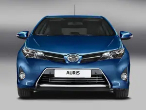 Toyota Auris 2013 nuove foto - 4