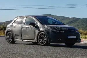 Toyota Auris 2018 - Foto spia 18-12-2017 - 4