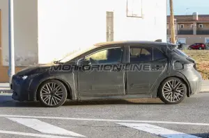 Toyota Auris 2018 - Foto spia 18-12-2017