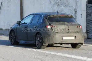 Toyota Auris 2018 - Foto spia 18-12-2017