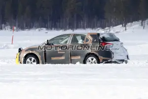 Toyota Auris foto spia 4 Aprile 2017