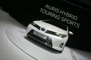 Toyota Auris Hybrid Touring Sports - Salone di Parigi 2012 - 3