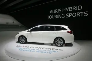 Toyota Auris Hybrid Touring Sports - Salone di Parigi 2012 - 4