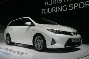 Toyota Auris Hybrid Touring Sports - Salone di Parigi 2012 - 8