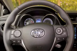 Toyota Auris MY 2015 - Primo contatto