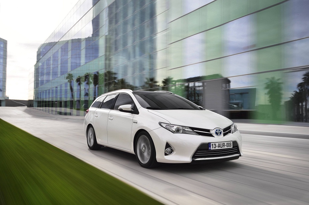 Toyota Auris Touring Sports 2013