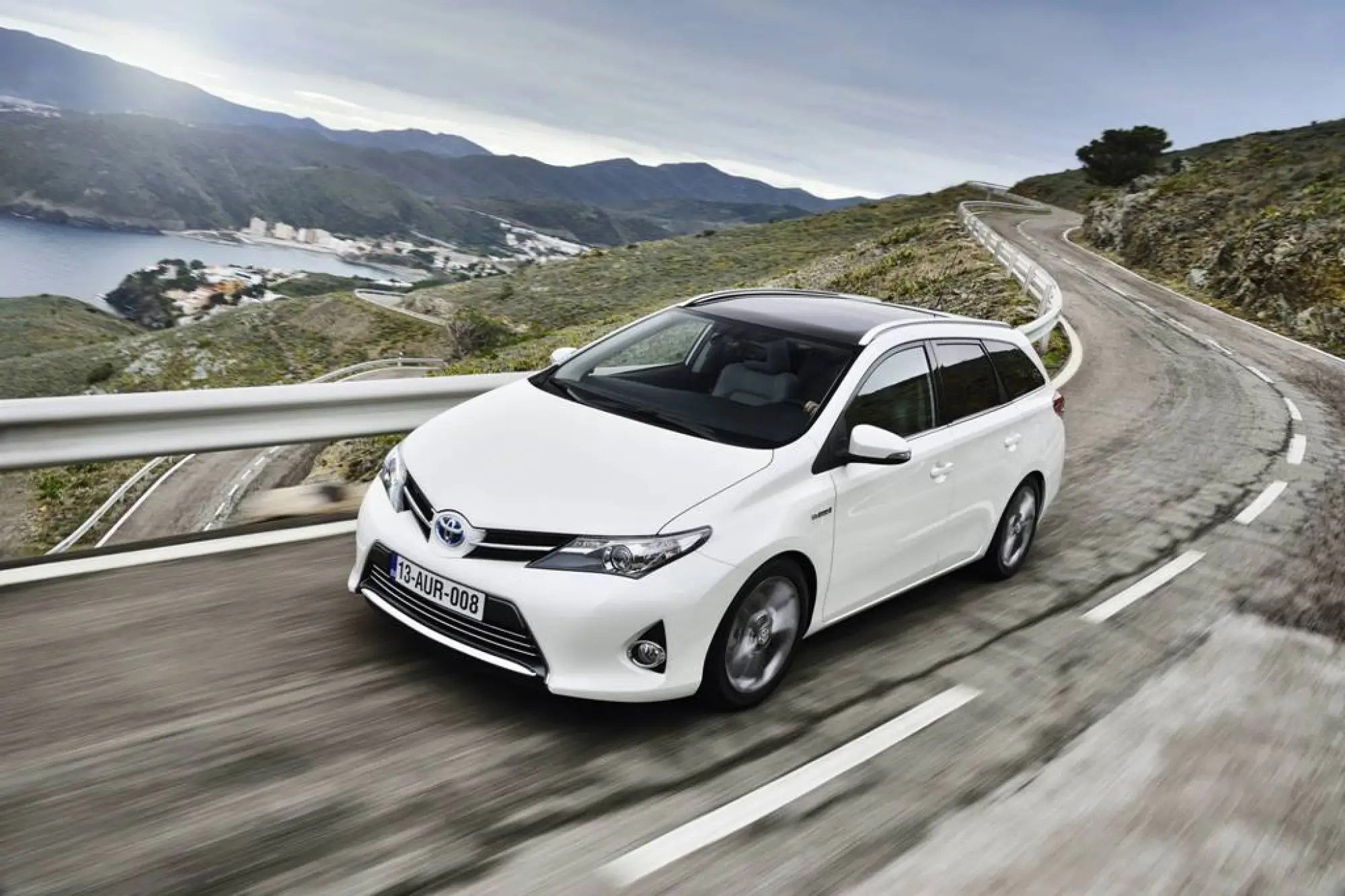 Toyota Auris Touring Sports 2013 - 1