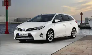 Toyota Auris Touring Sports MY 2013 - 8