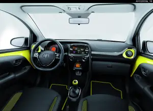 Toyota Aygo X-Cite Yellow - 2