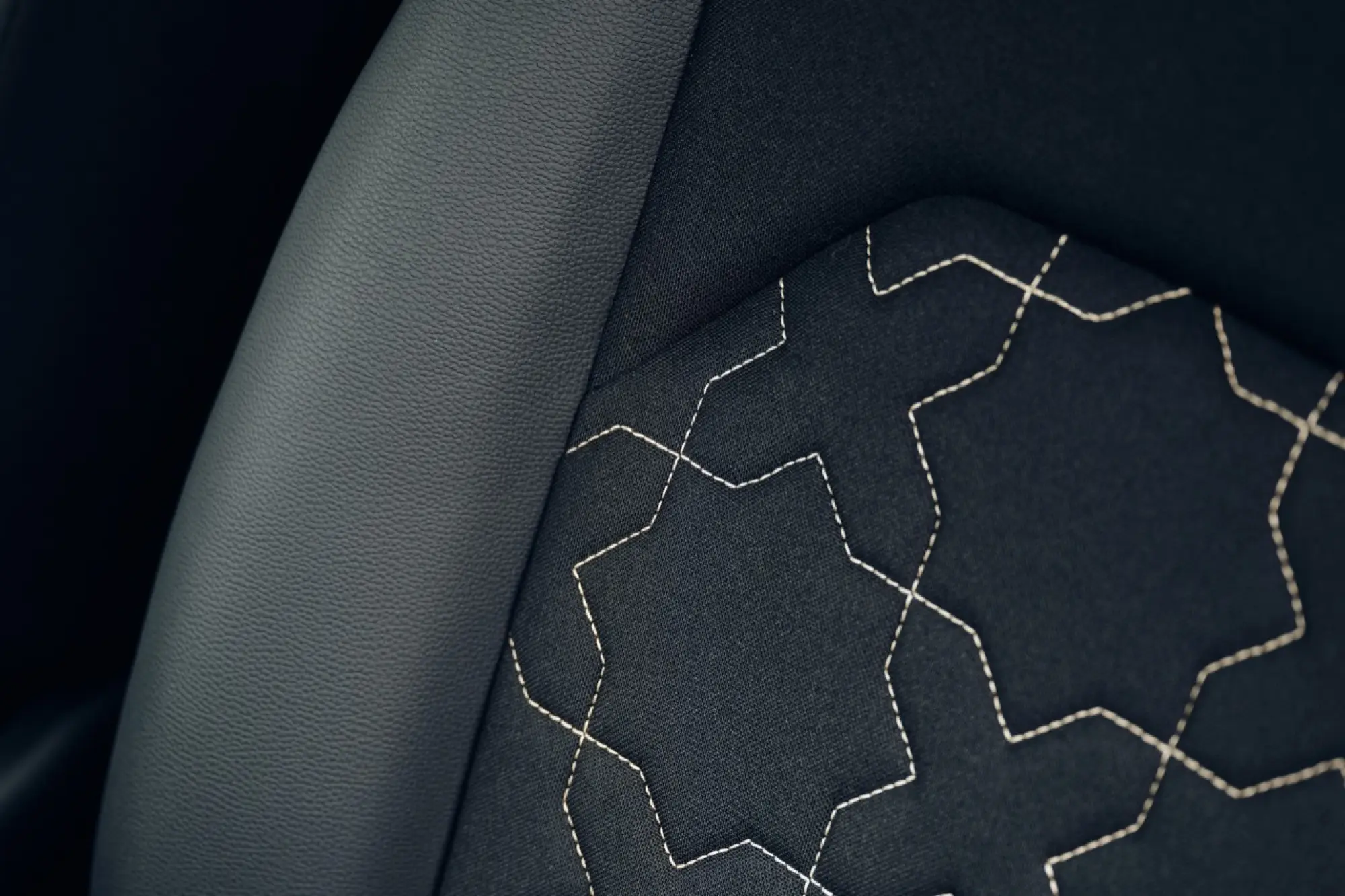 Toyota Aygo X - Primo Contatto  - 2