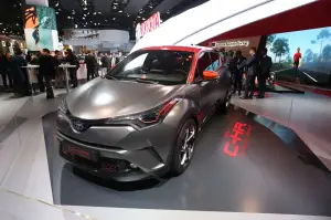 Toyota C-HR Hy Power Concept - Salone di Francoforte 2017