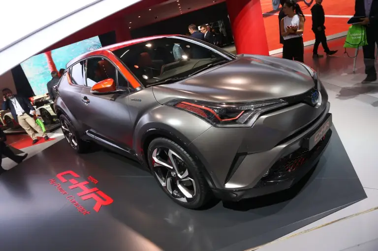 Toyota C-HR Hy Power Concept - Salone di Francoforte 2017 - 3