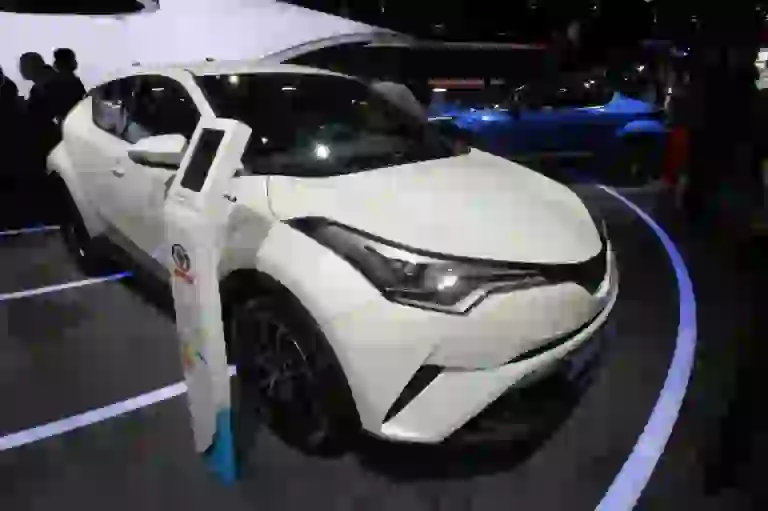 Toyota C-HR - Salone di Parigi 2016 - 2
