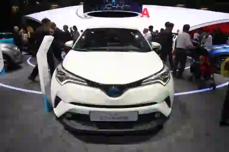 Toyota C-HR - Salone di Parigi 2016 - 3