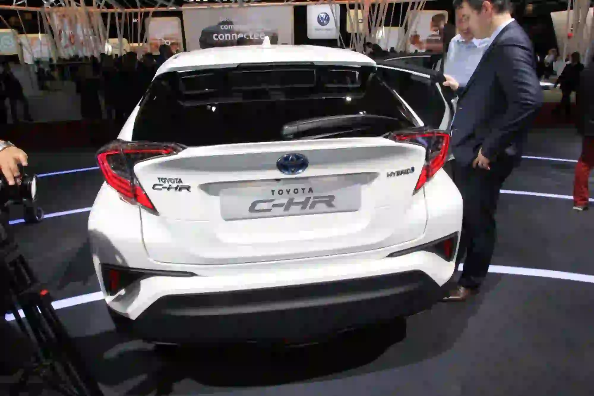 Toyota C-HR - Salone di Parigi 2016 - 4