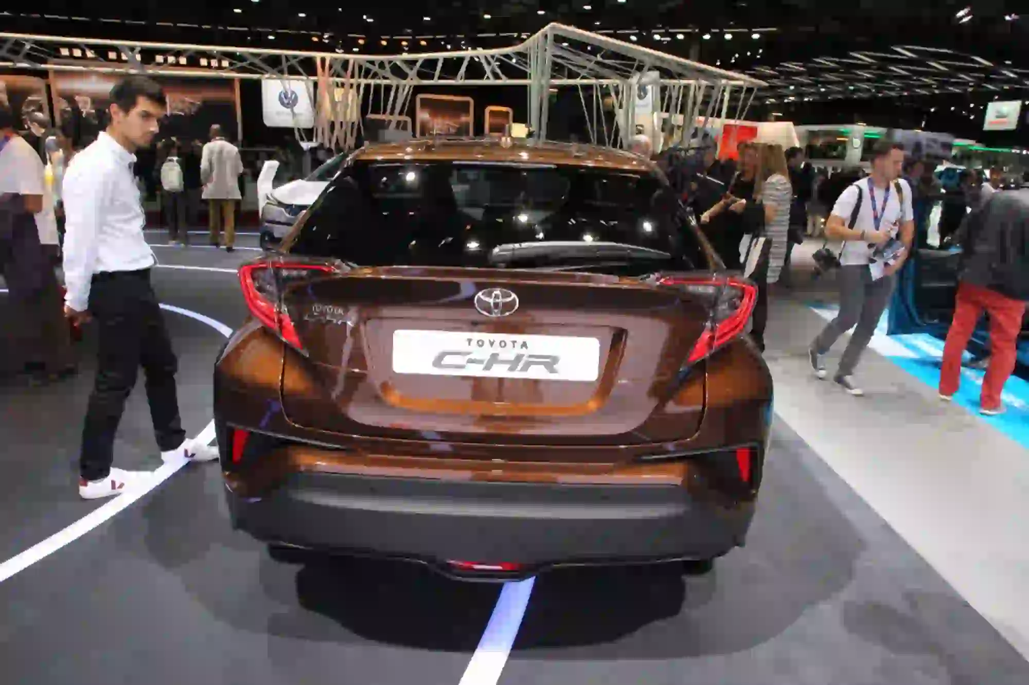 Toyota C-HR - Salone di Parigi 2016 - 9
