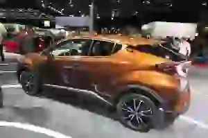 Toyota C-HR - Salone di Parigi 2016 - 10