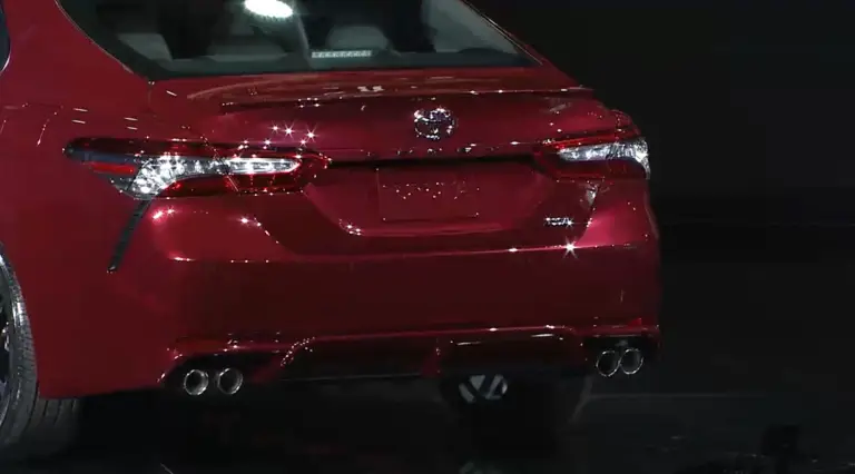 Toyota Camry MY 2018 Salone di Detroit 2017 - 15