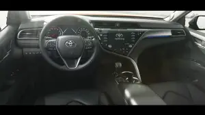 Toyota Camry MY 2018 Salone di Detroit 2017