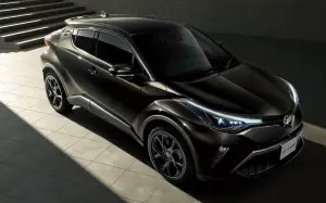 Toyota CH-R Mode-Nero Safety Plus III - Foto
