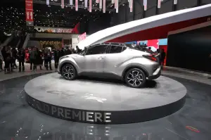 Toyota CH-R - Salone di Ginevra 2016 - 2