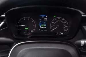 Toyota Corolla Hybrid SE Infrared Edition 2023 - Foto