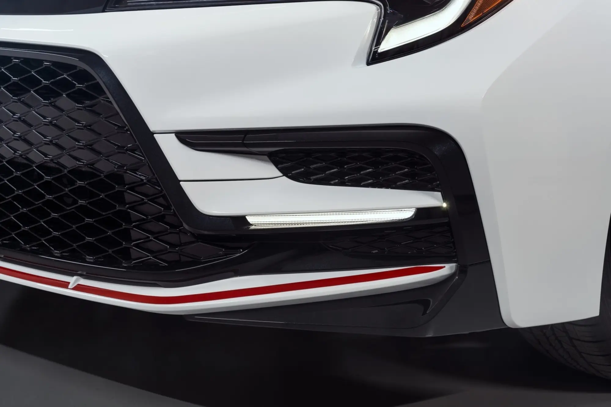 Toyota Corolla Hybrid SE Infrared Edition 2023 - Foto - 5