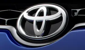 Toyota Corolla MY 2014 - Teaser - 1