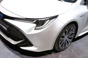 Toyota Corolla Touring Sports - Salone di Parigi 2018 - 14