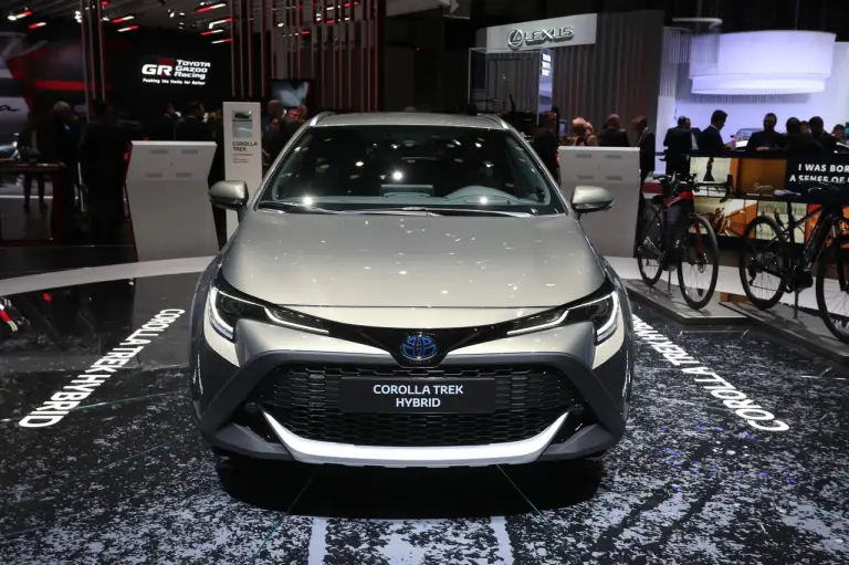 Toyota Corolla Trek - Salone di Ginevra 2019 - 3