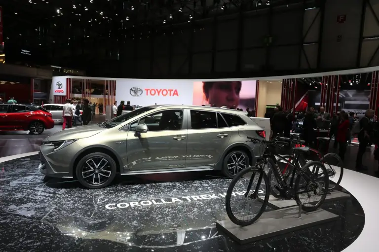 Toyota Corolla Trek - Salone di Ginevra 2019 - 5