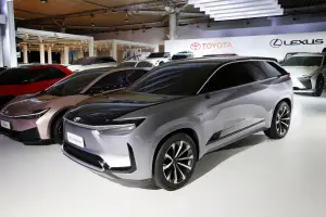 Toyota e Lexus - Elettrificazione 2030