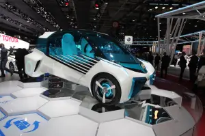 Toyota FCV Plus - Salone di Parigi 2016