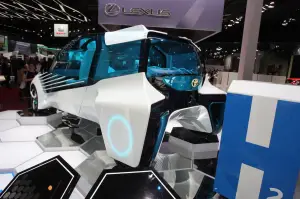 Toyota FCV Plus - Salone di Parigi 2016