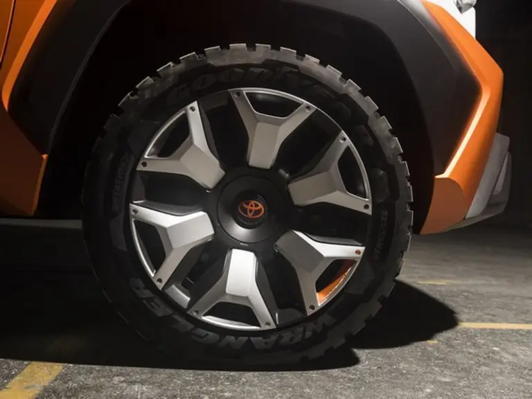 Toyota FT-4X Concept - 14