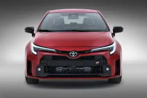 Toyota GR Corolla - Foto