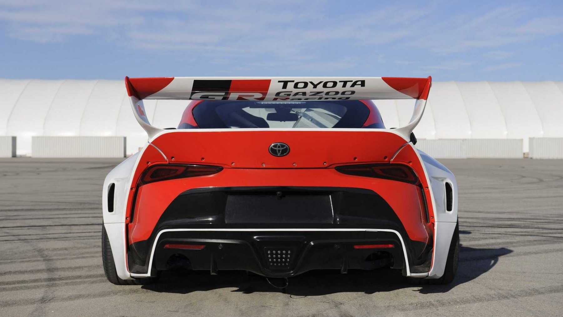 Toyota GR Supra 2021 auto drift