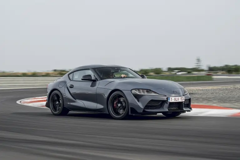 Toyota GR Supra 2023 manuale - Foto - 32