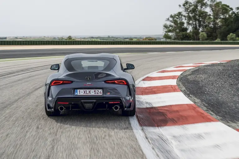 Toyota GR Supra 2023 manuale - Foto - 25