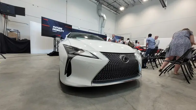 Toyota GR Supra e Lexus LC prototipo - Foto - 3