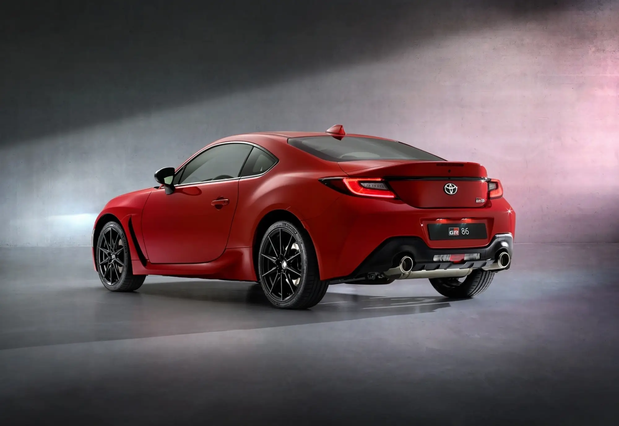 Toyota GR86 2022 Italia - Foto - 4