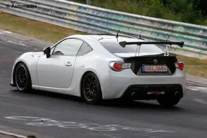 Toyota GT 86 2015 - Foto spia 30-06-2014 - 6